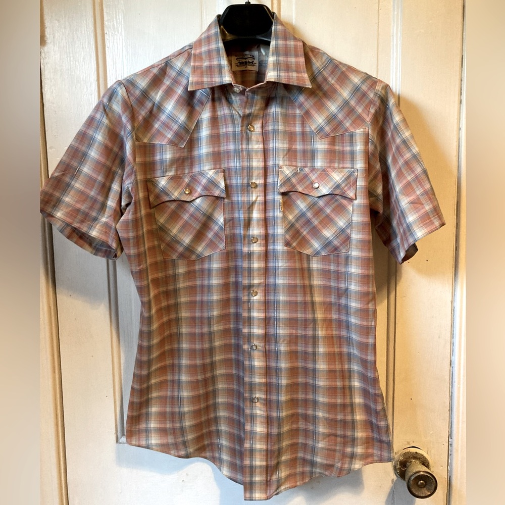 MENS Vintage Levi’s western snap front s/s. Metallic thread, yoke front/back